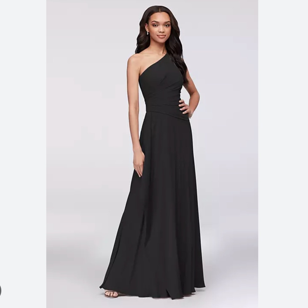 David’s Bridal Georgette Cascade Dress Size 10